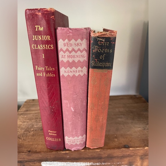 Red book stack—3 vintage books - Picture 1 of 6